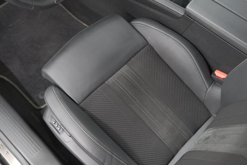 Peugeot 408 puretech gt 130 eat8 | 360 camera | rgr comfortstoelen | elektr