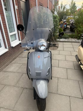Te koop la souris scooter