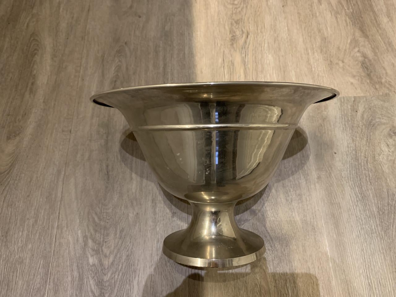 Verzilverde champagne koeler