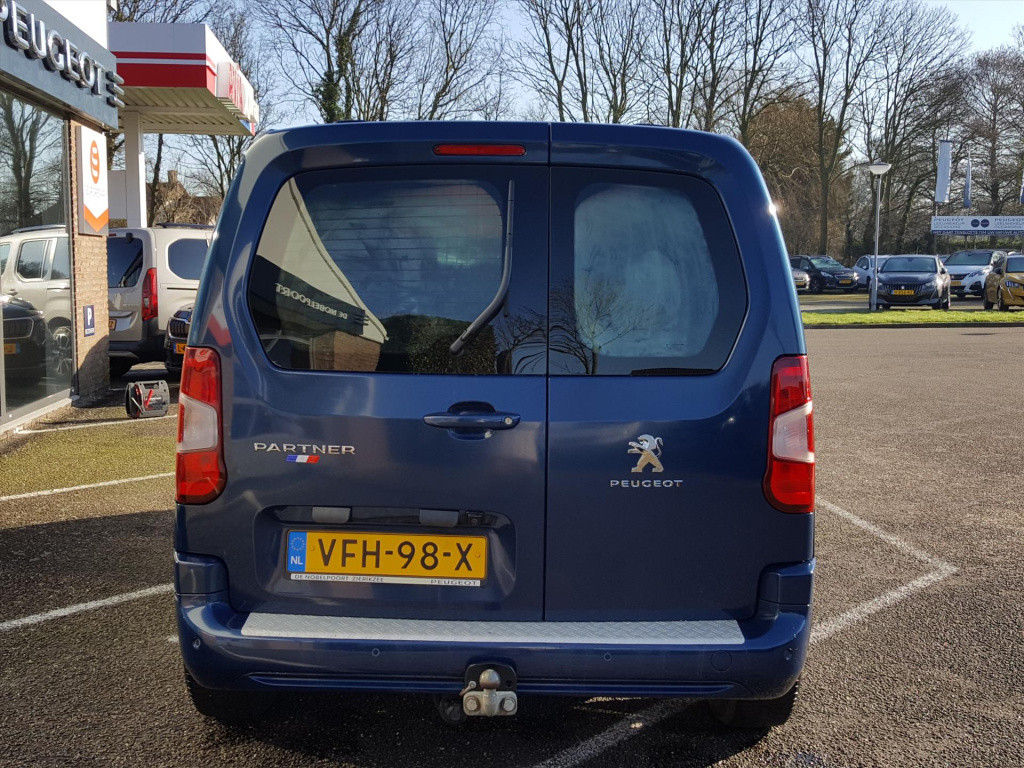 Peugeot Partner premium 1.5 bluehdi 100pk 650kg pack look | trekhaak | navi