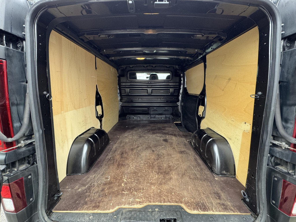 Nissan Nv300 1.6 dci 125 l1h1 optima s&s | trekhaak | laadruimte pakket | c