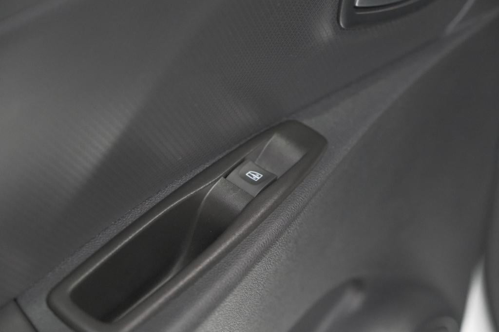 Renault Clio estate tce 90 limited | trekhaak | apple carplay | parkeersens