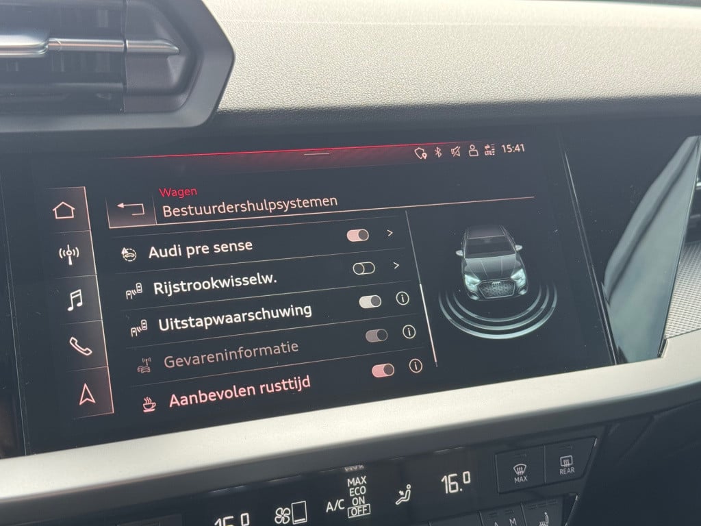 Audi A3 limousine 35 tfsi * matrix led * leer * panoramadak * trekhaak