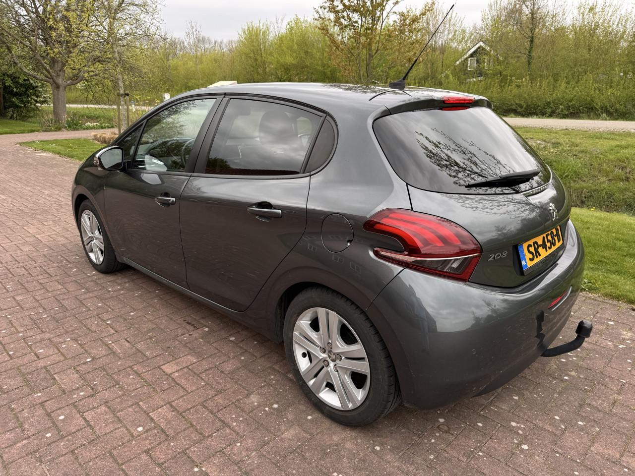 Peugot 208 2017 82pk