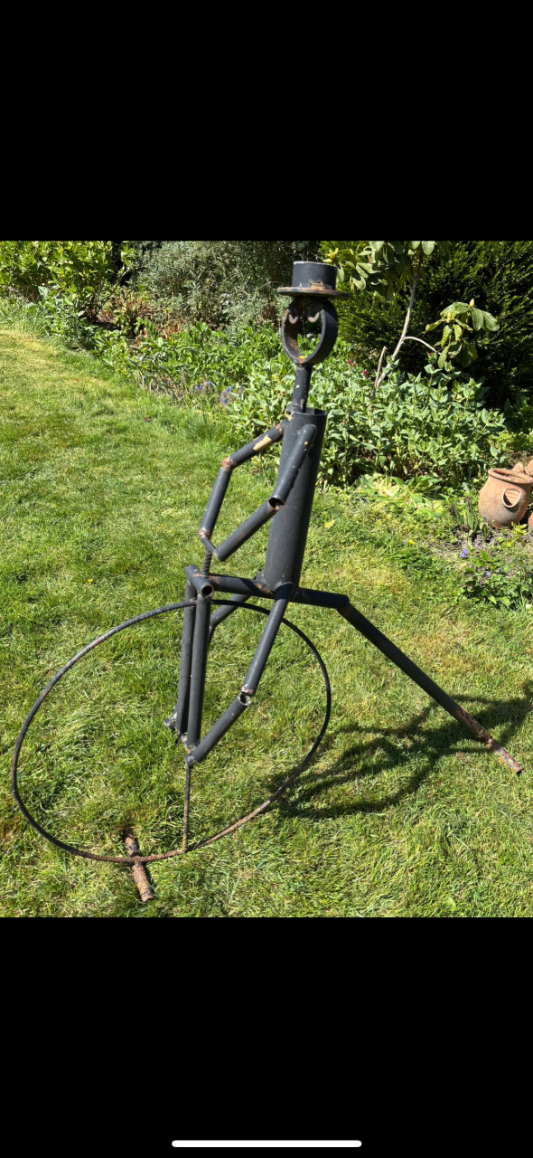 Kunstwerk tuin fiets