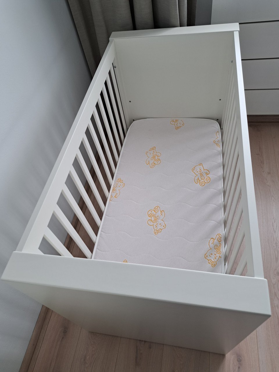 Ledikant Kidsmill Alaska mat witLedikant Kidsmill Alaska mat wit