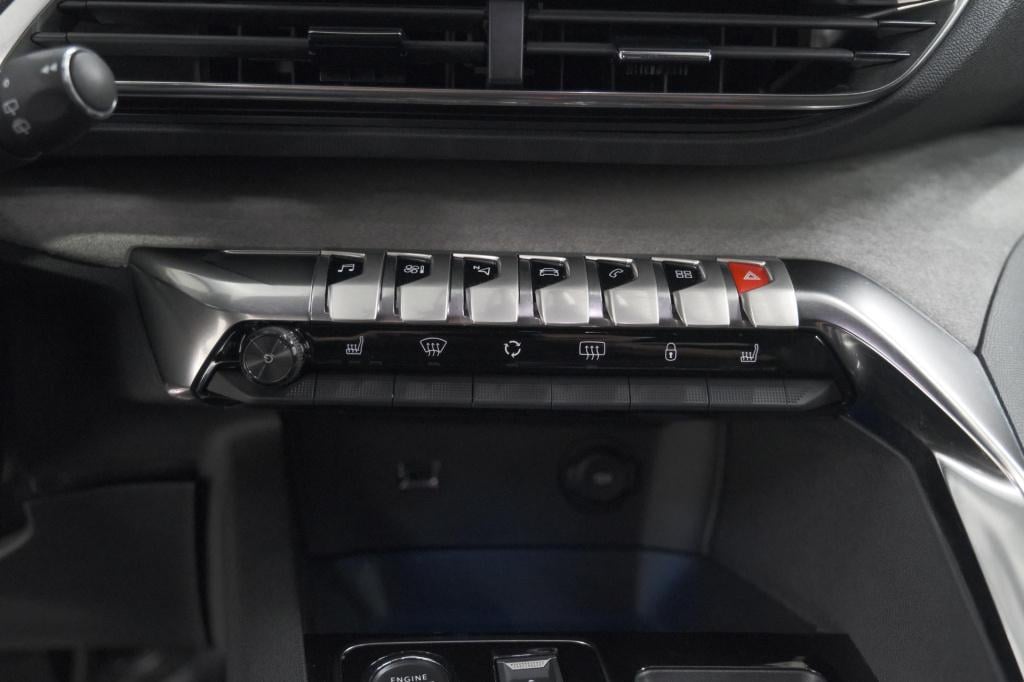 Peugeot 3008 puretech 130 eat8 gt | dodehoekdetectie | adaptieve cruise con