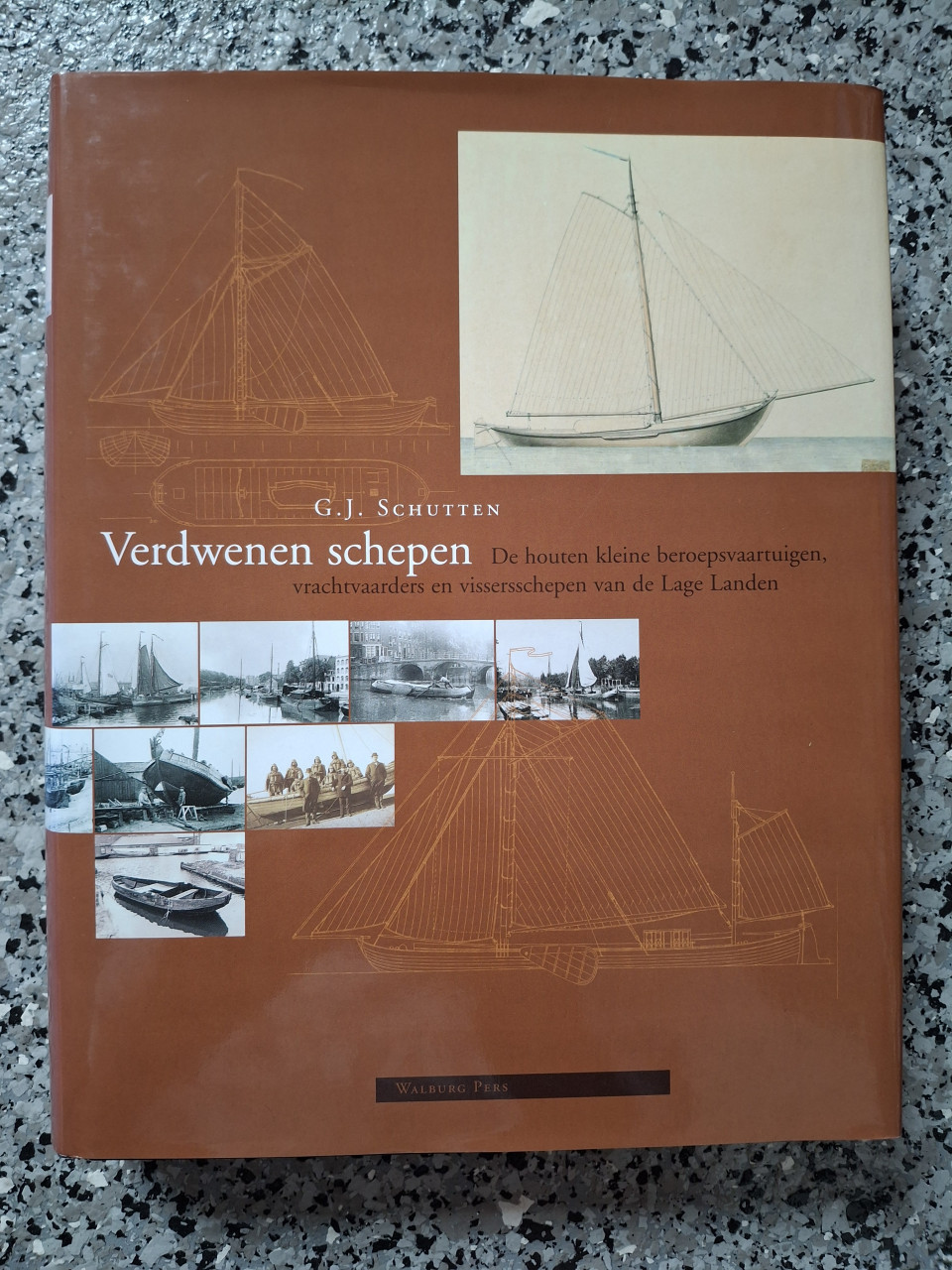 Vaar en zeilboeken met platbodems/ friese jachten