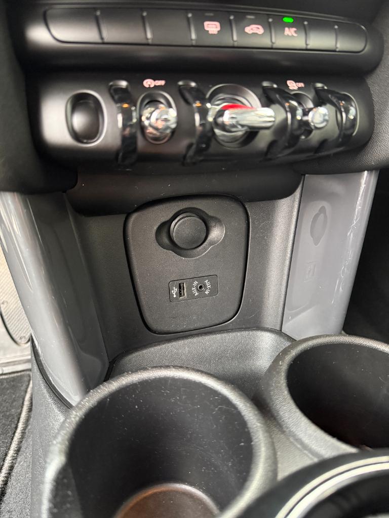 Mini Cooper 1.5 - business