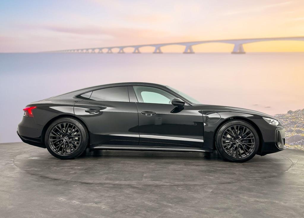Audi E-tron Gt e-tron gt 97 kwh 370 kw / 503 pk sportback elektr.