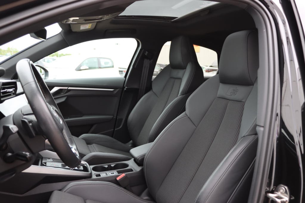 Audi A3 limousine 35 tfsi s edition 150pk s-tronic