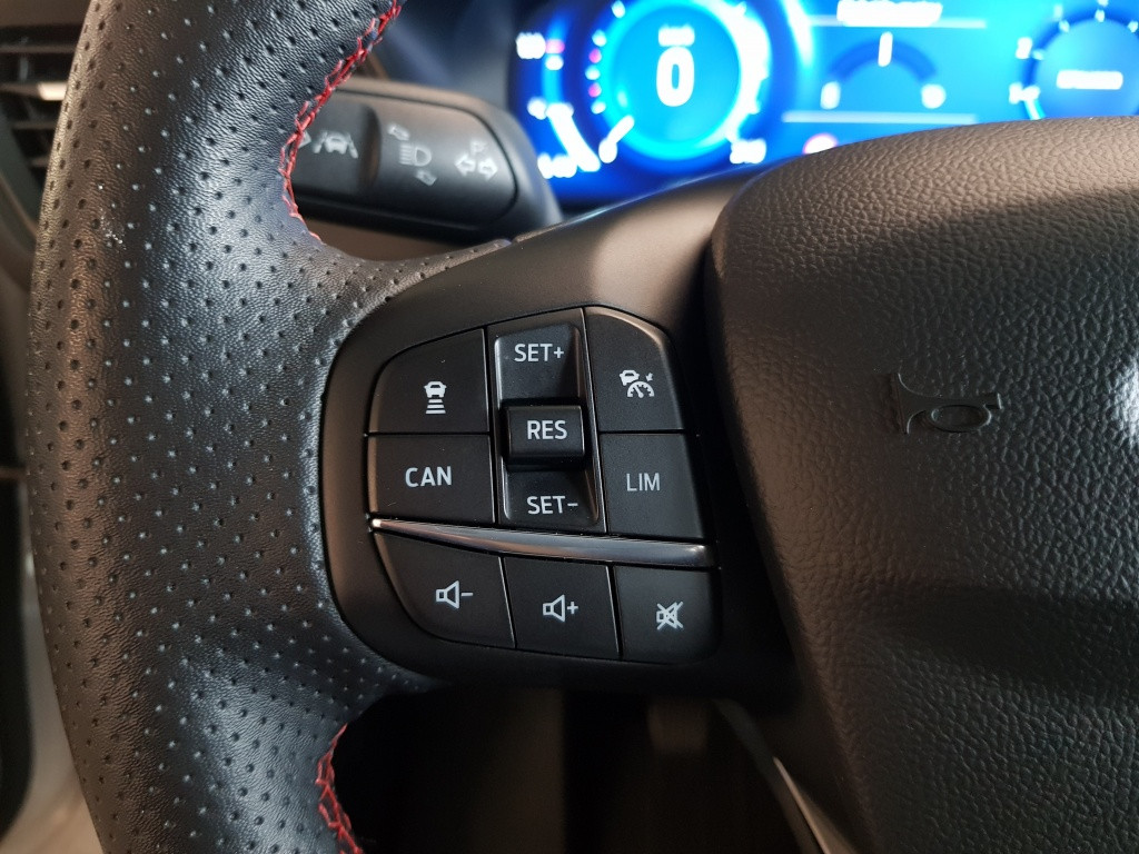 Ford Focus wagon st-line x 1.0 ecoboost