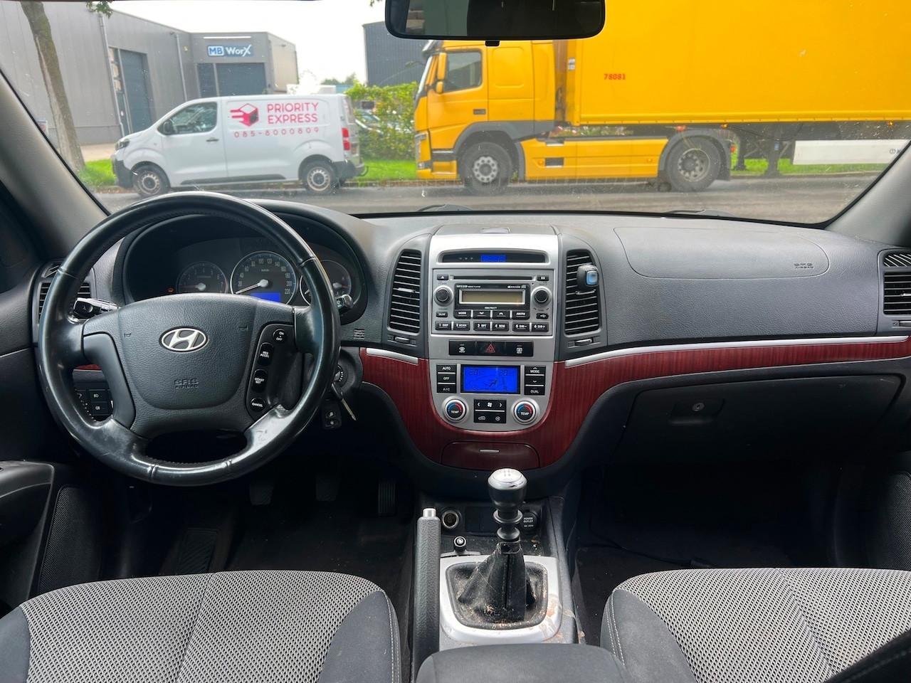 Hyundai Santa Fe 2.7i V6 Dynamic 7persoons