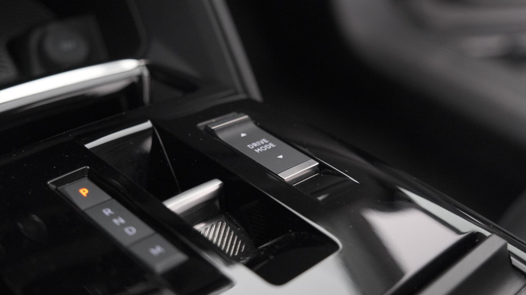 Citroen C4 X puretech 130 eat8 plus | camera | stoelverwarming | apple carp