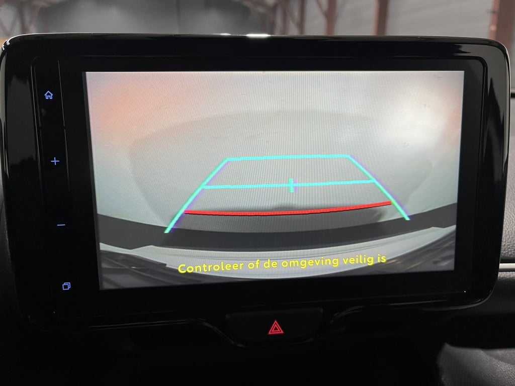 Toyota Yaris Cross dynamic | navi | pdc | bsm |