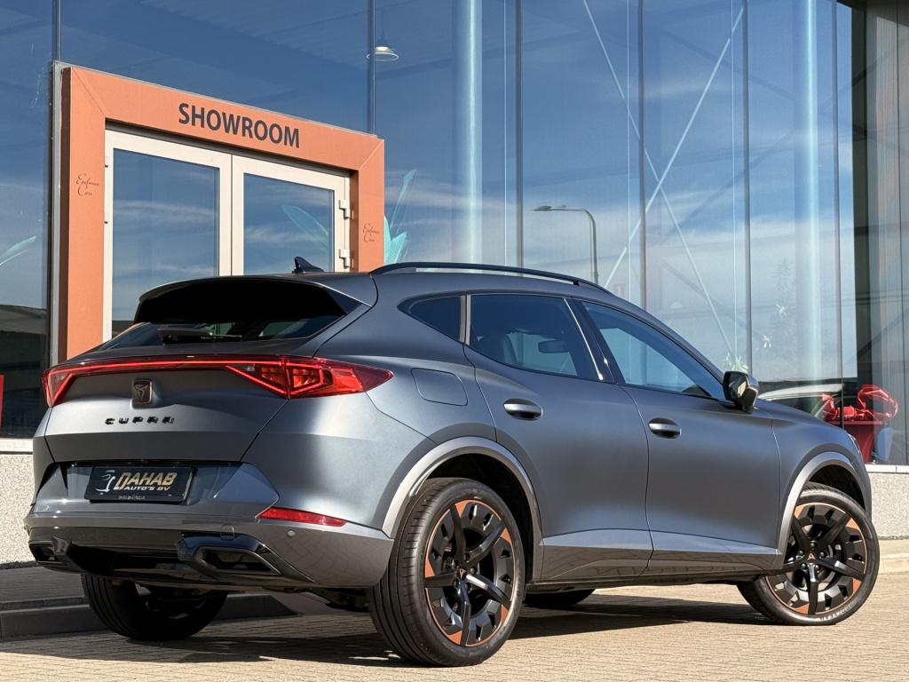 Cupra Formentor 1.5 tsi | beats | acc | achteruitrijcamera | stuur / stoelv