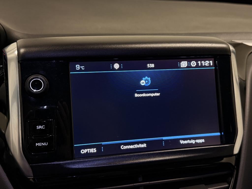 Peugeot 208 1.2 puretech blue lion | led | dab | airco | cruise | apple car