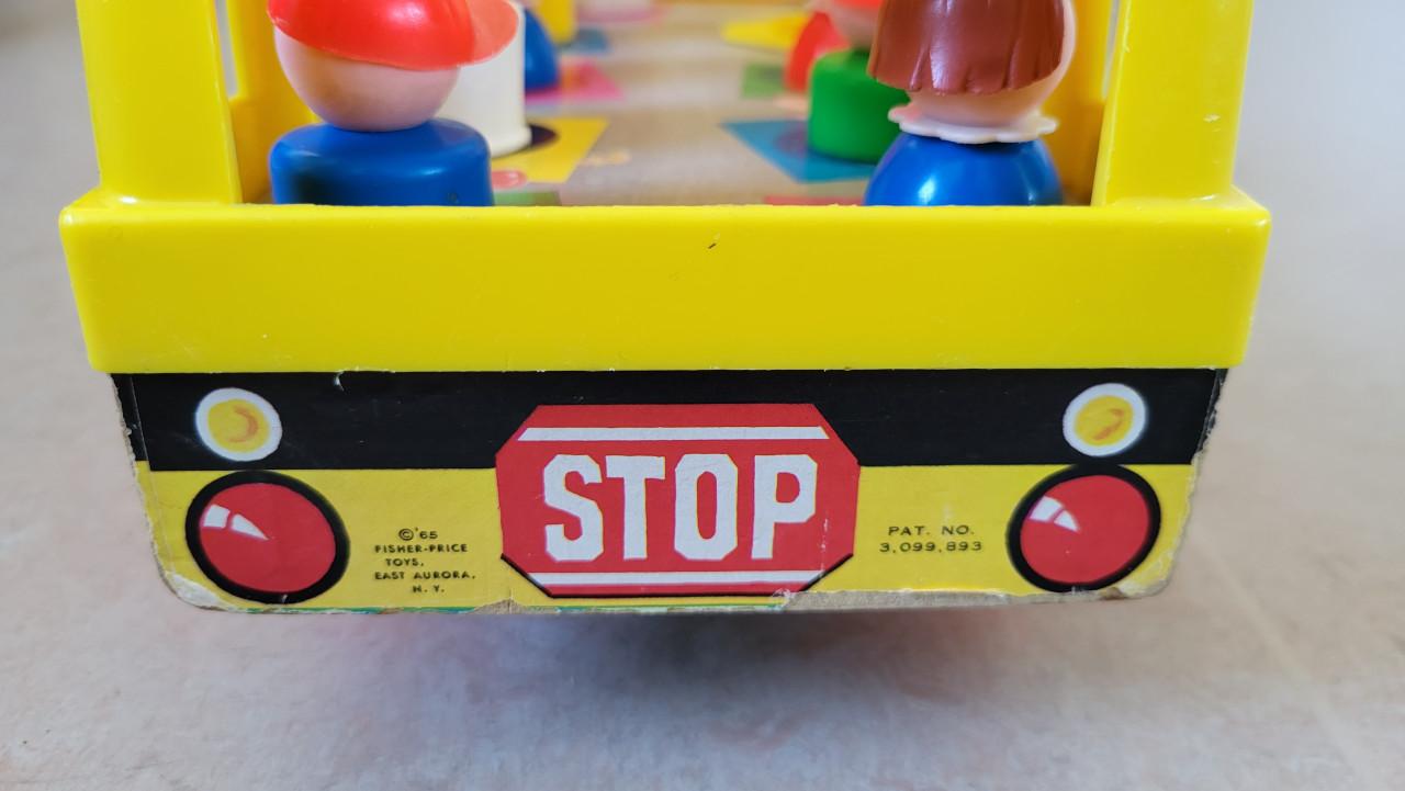 Vintage Fisher Price school bus uit 1965