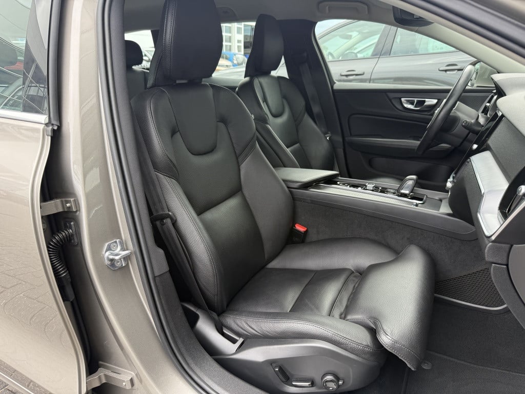 Volvo V60 2.0 b3 business pro