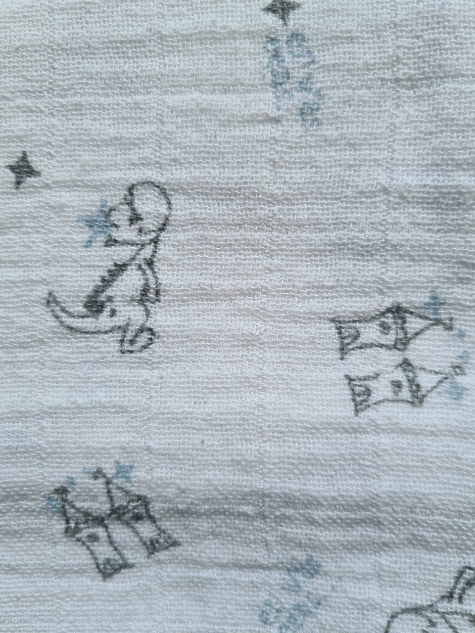 15 stuks  witte / draakje hydrofiel doeken / luiers van Prenatal