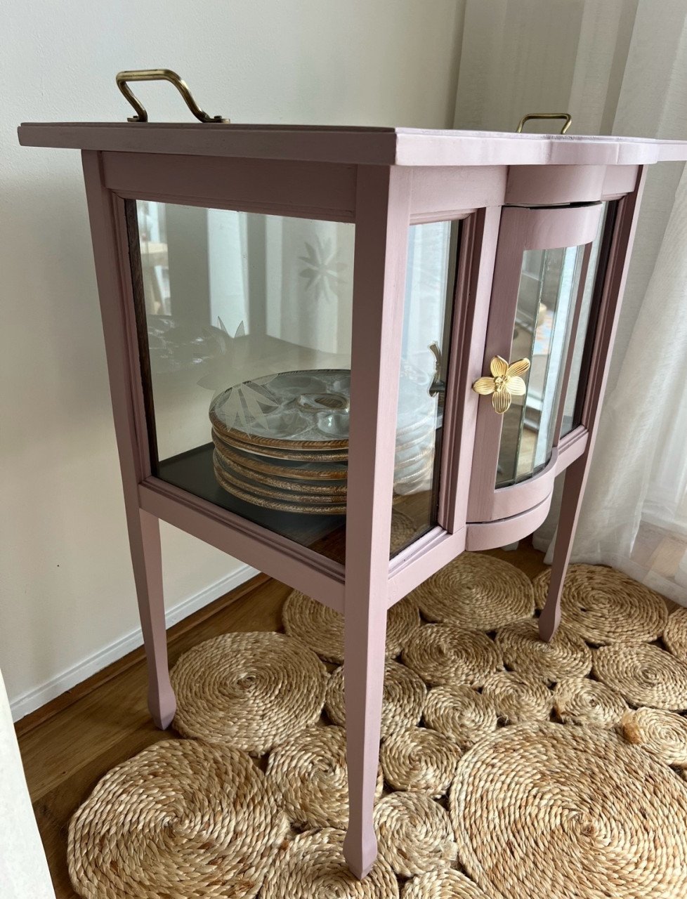 Gerestyled theekastje | oud roze