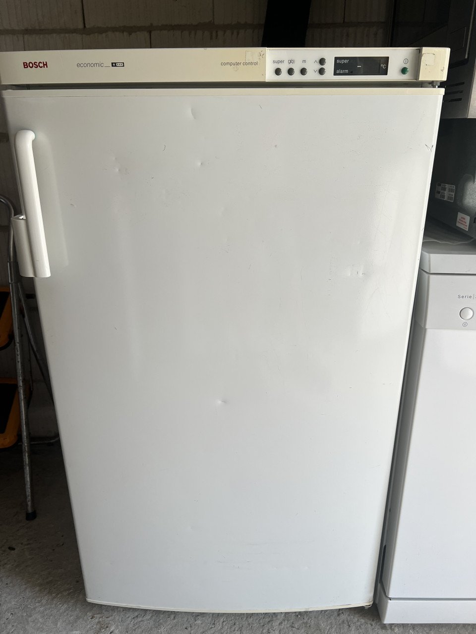 Bosch vrieskast 115x65x65 cm. Inhoud vriezer 178 liter