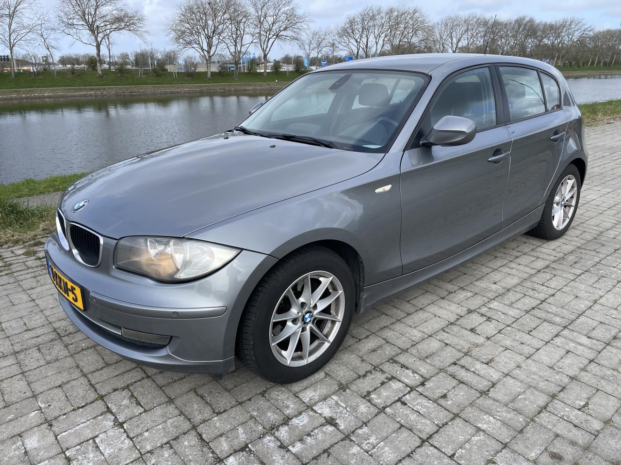 Bmw 1 serie 116i business line  style