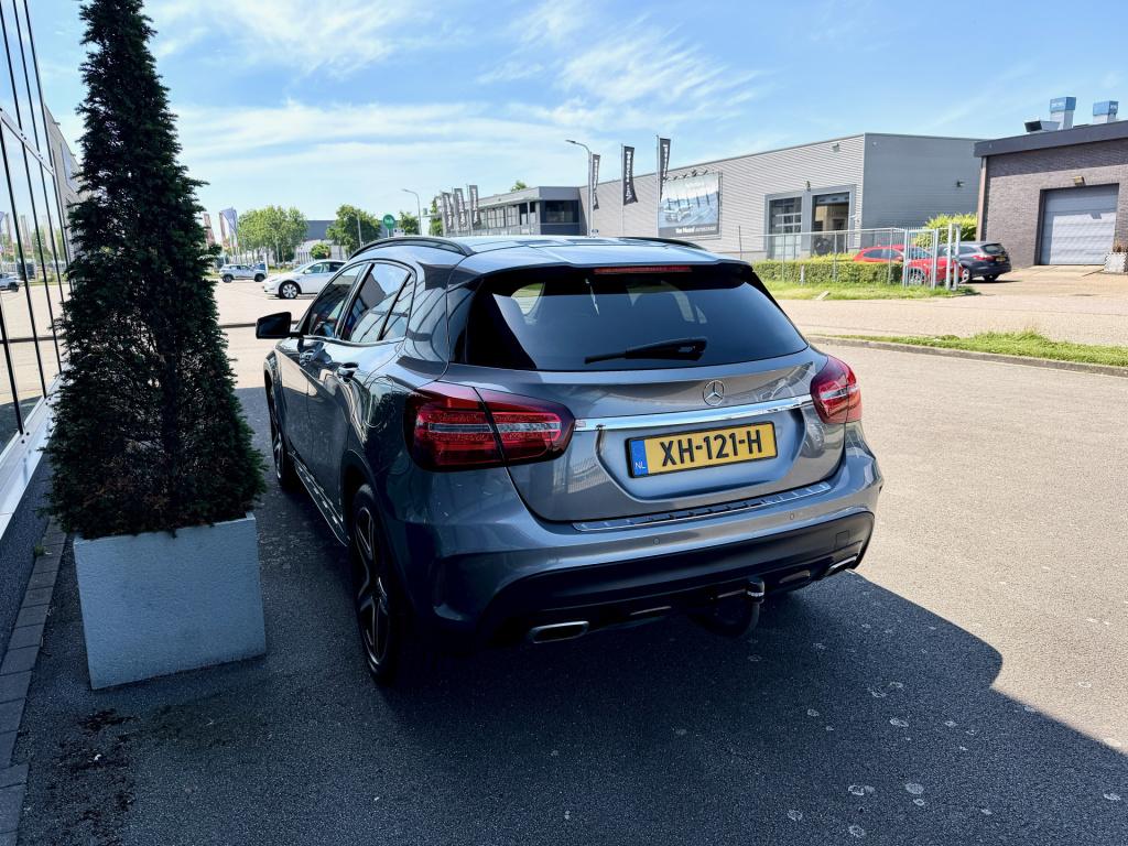 Mercedes-Benz Gla-klasse 200 premium plus navi ecc dak