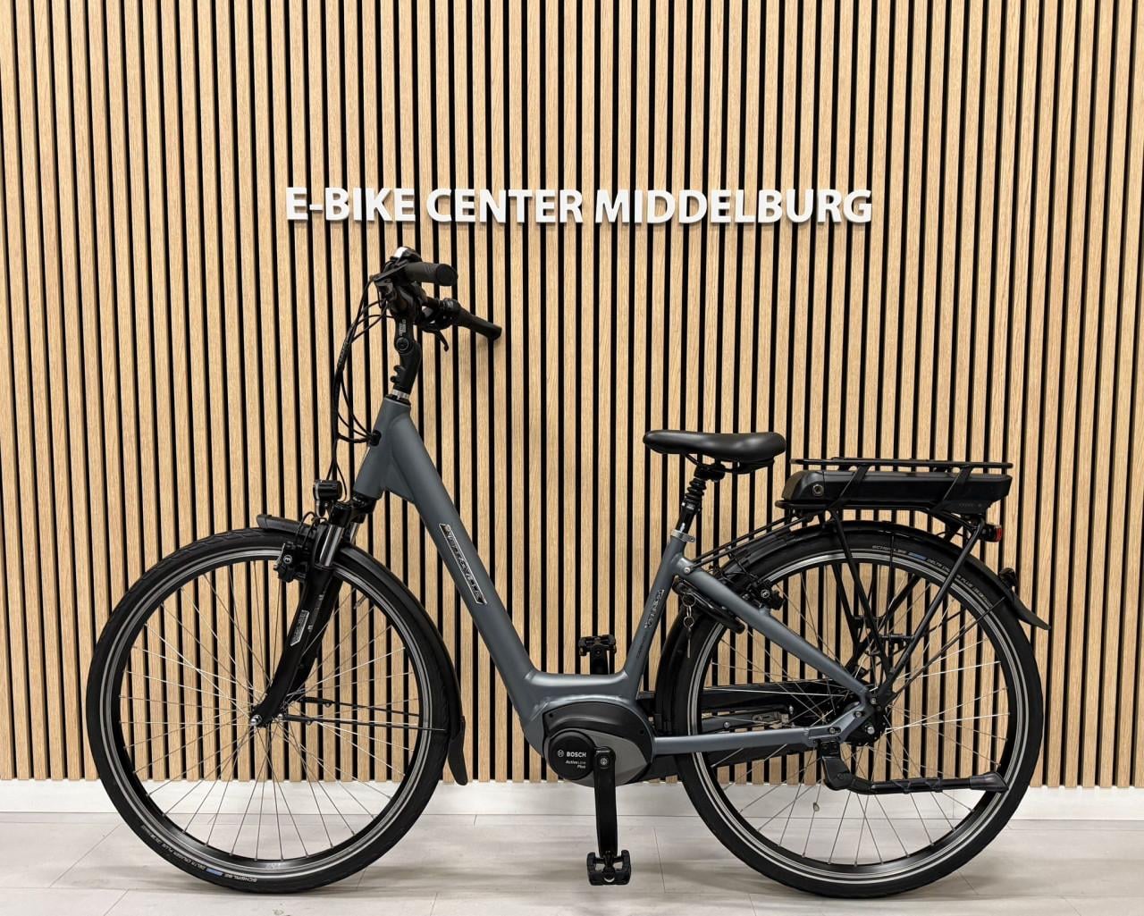 Velo de Ville Premium Bosch Active Line Plus 45CM 5941KM 400Wh