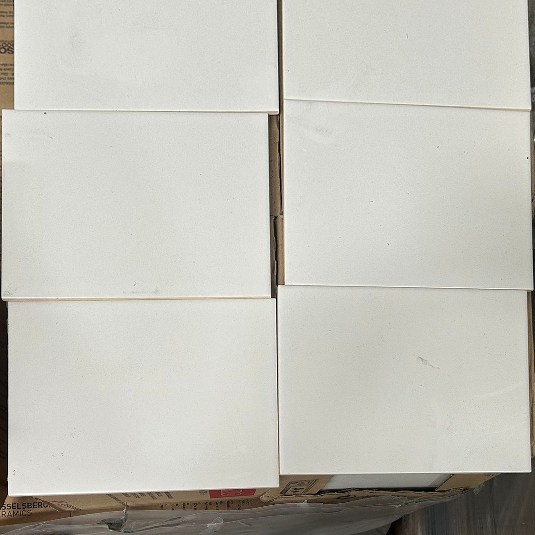 Diverse goedkope partijen binnentegels