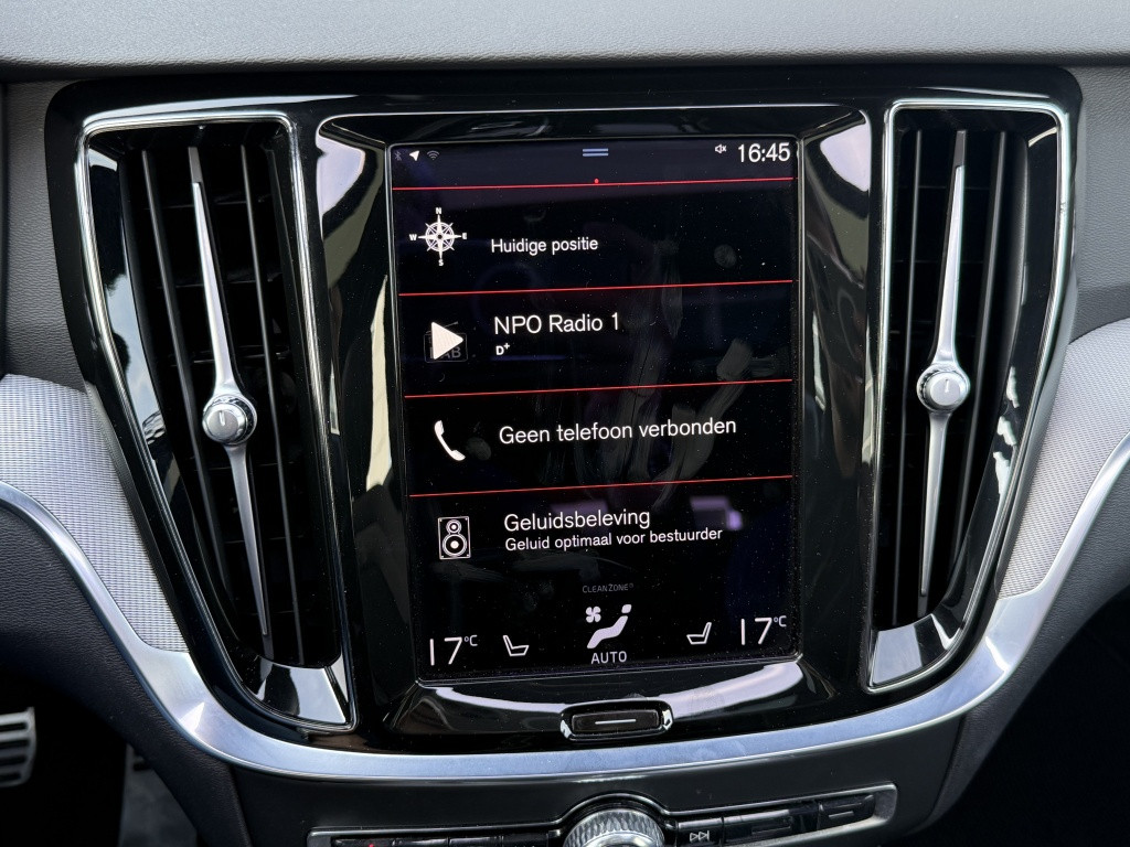 Volvo V60 t6 340pk recharge r-design| panodak| adap.cruise| trekhaak| stan
