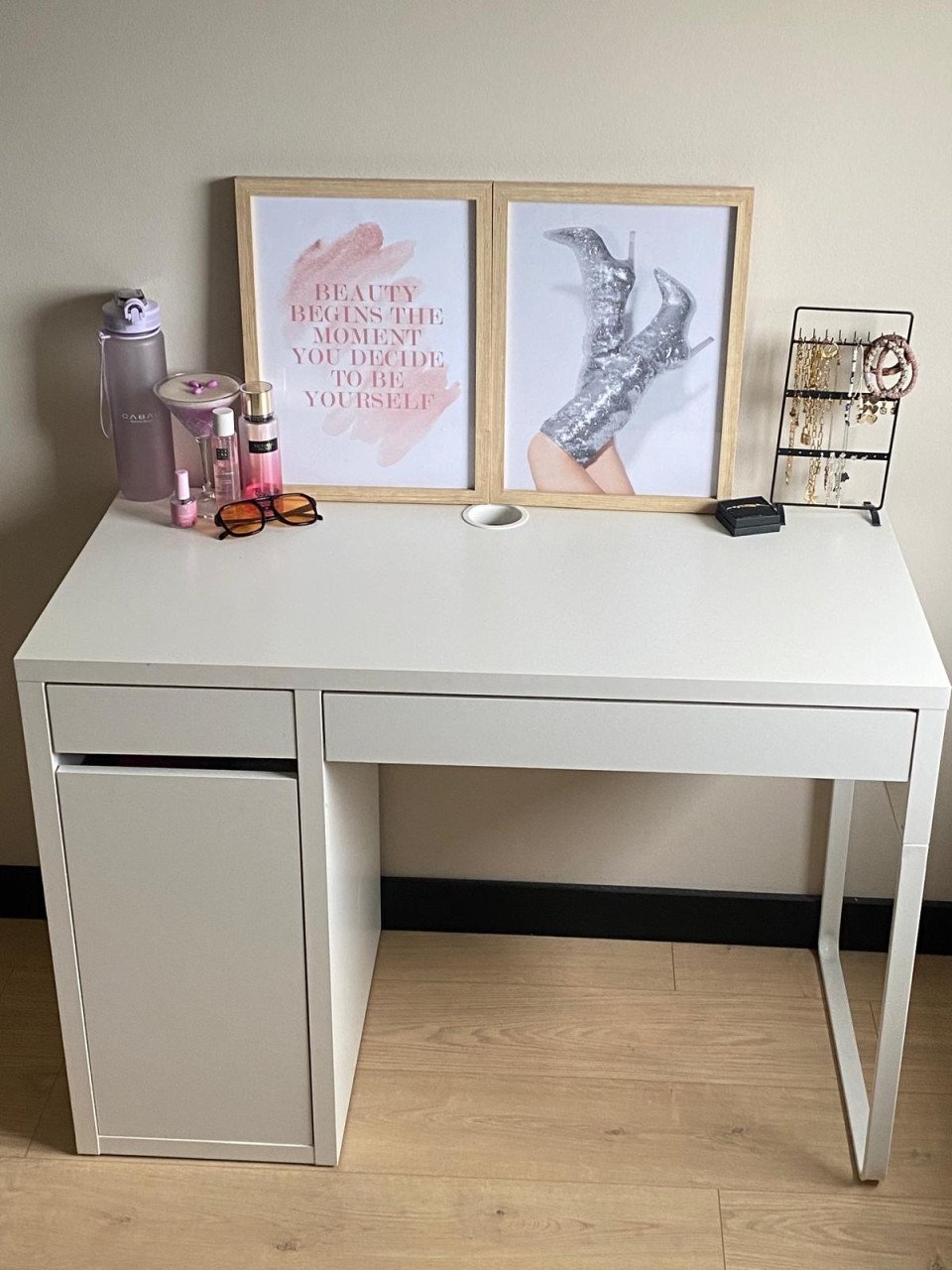 2 persoons Bed, bureau en make-up tafel