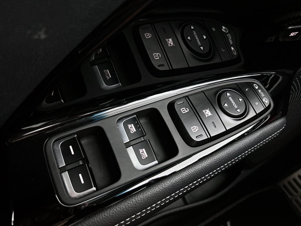 Kia Niro 1.6 gdi hybrid executiveline | leder | automaat | navigatie | sunr