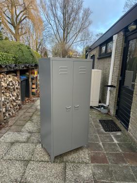 Locker / kast
