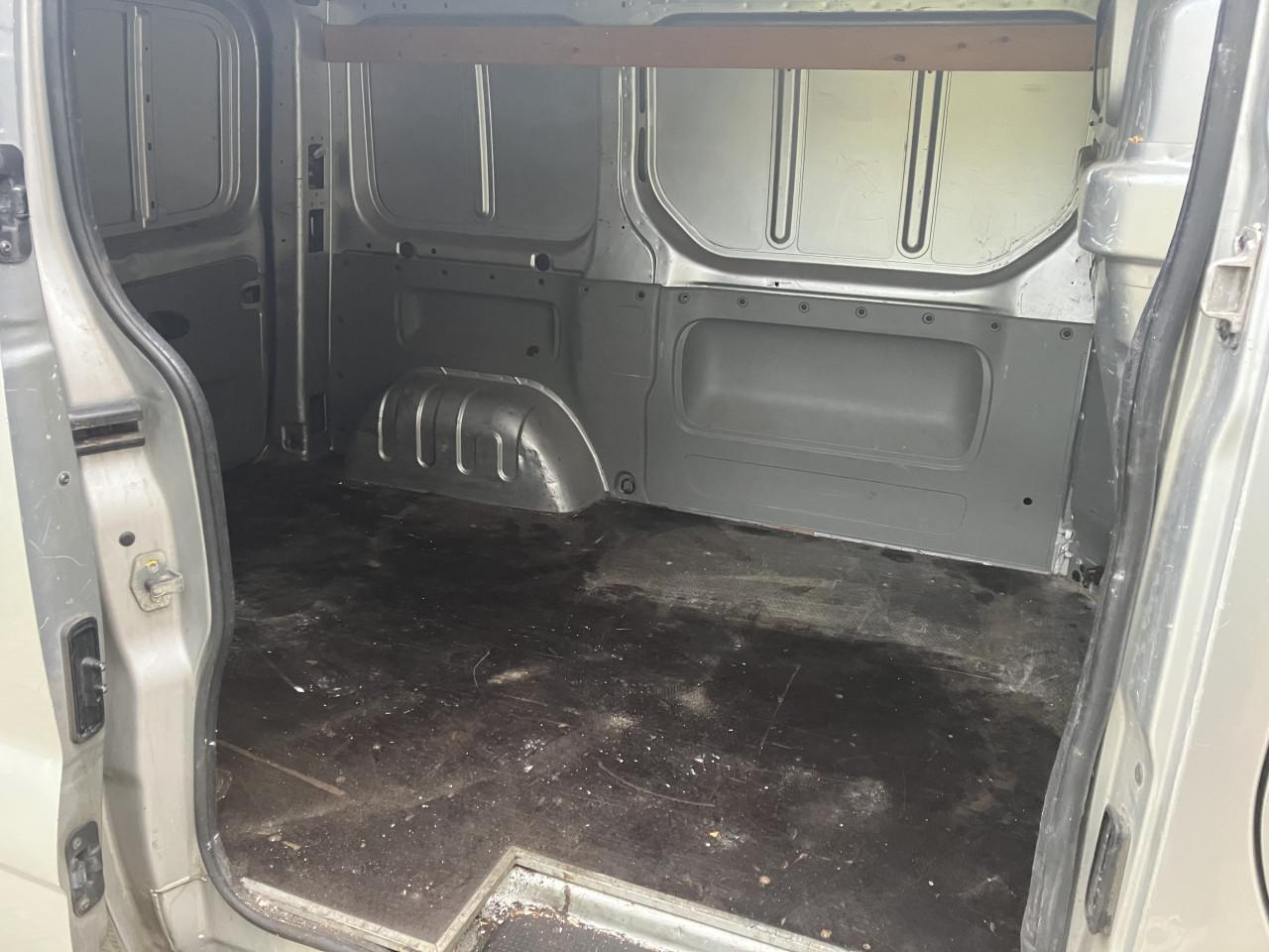 Renault Trafic 1000 1.9 DCI 82 L1 H1