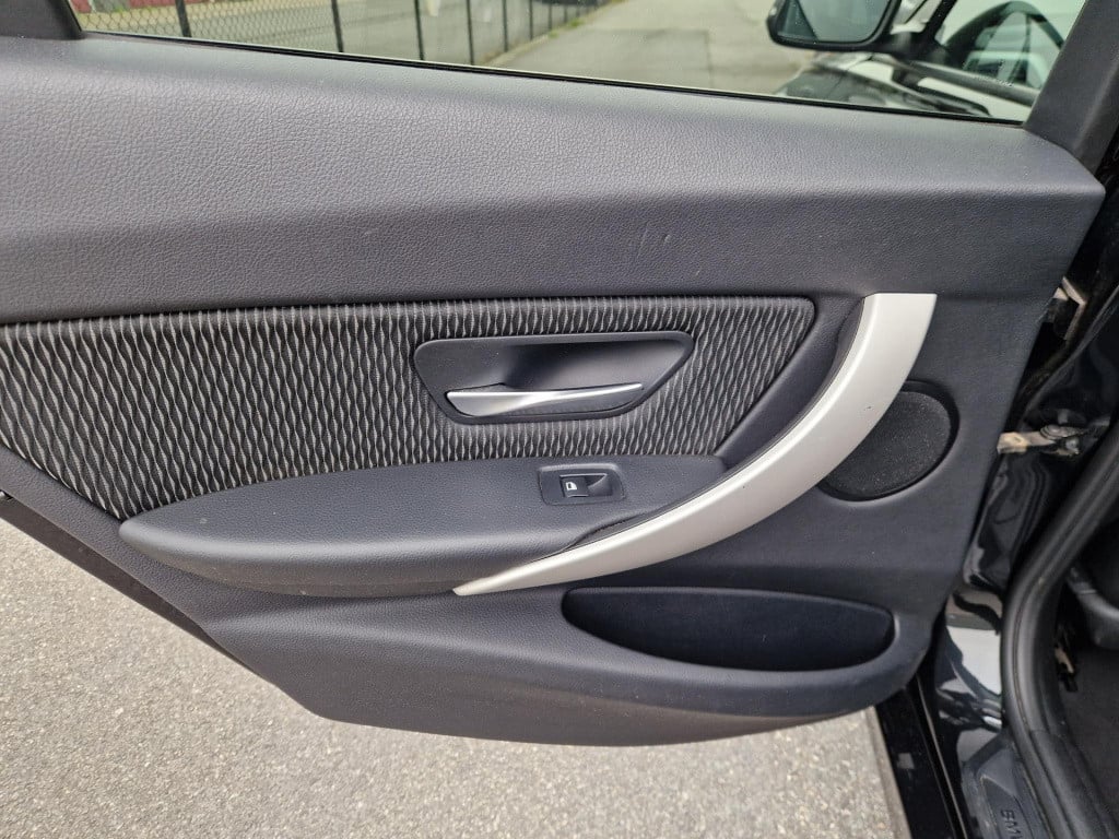 BMW 3-serie touring 320i executive