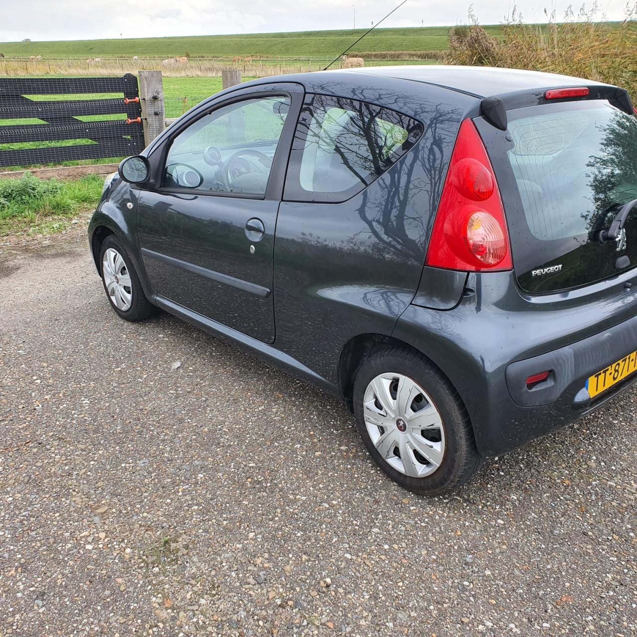 Peugeot 107 1.0 12V XR