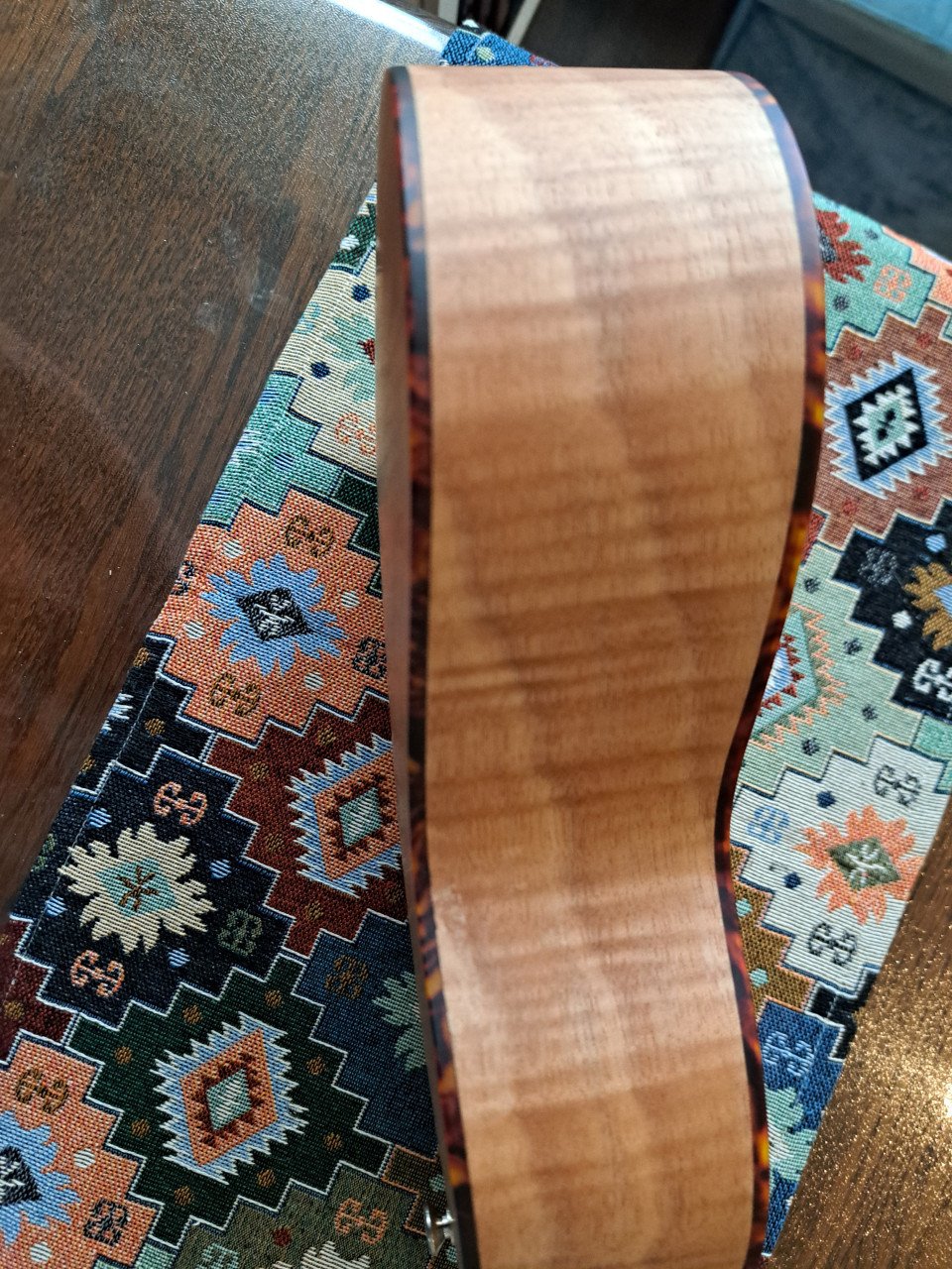 Prachtige zgan korala tenor ukelele