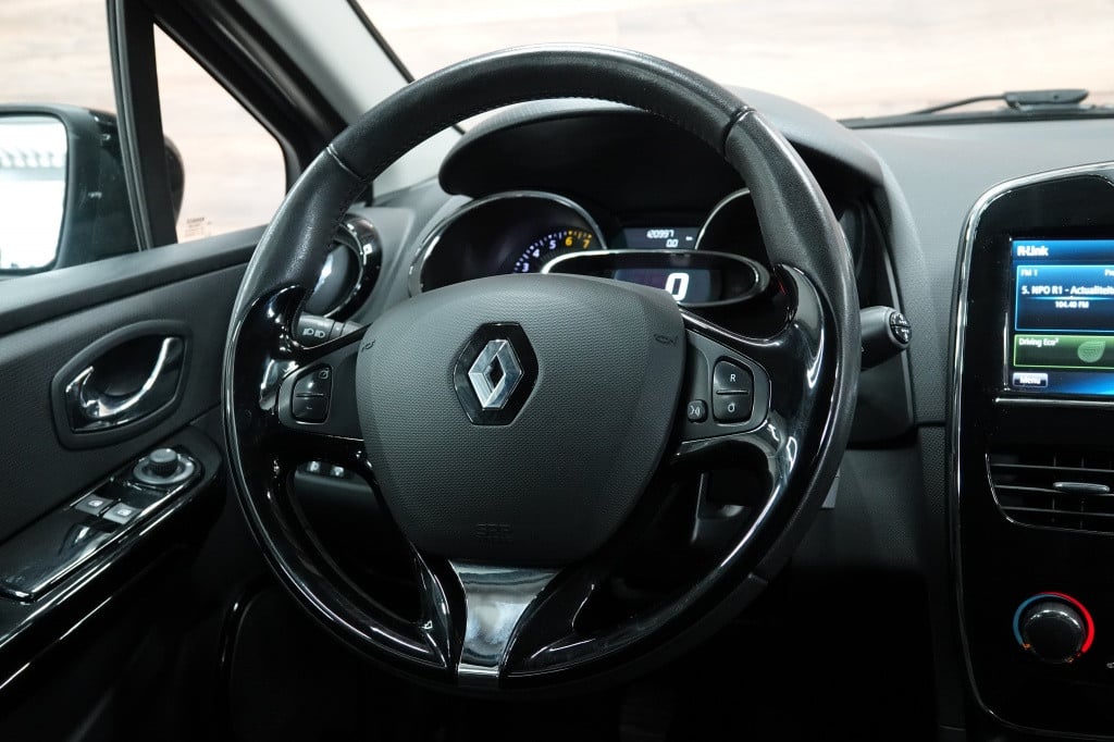 Renault Clio 0.9 tce expression | cruise | 16' | navi |