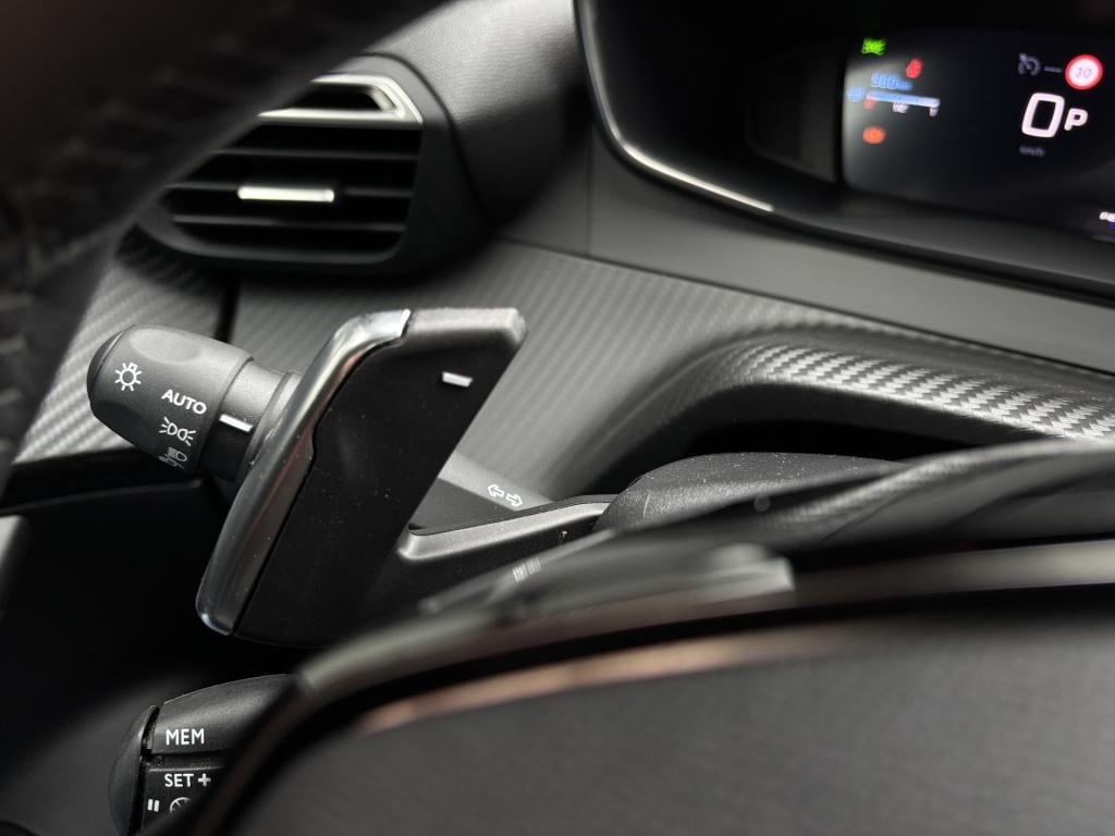 Peugeot 2008 automaat 1.2 puretech 130 allure