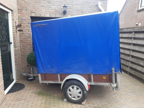 Aanhanger met huif
