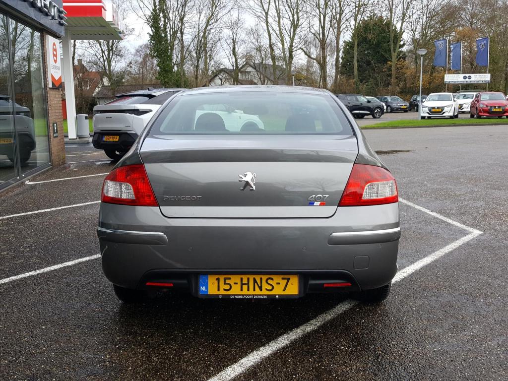 Peugeot 407 st 2.0i-16v 140pk trekhaak afneembaar | navigatie | cruise & cl