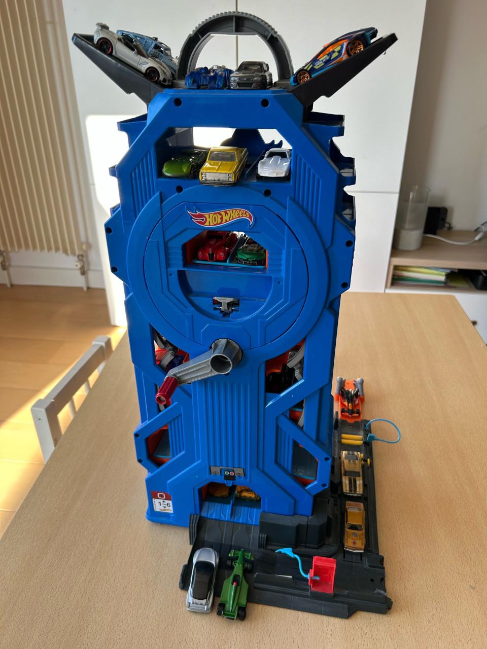 Hot Wheels grote garage inclusief auto's