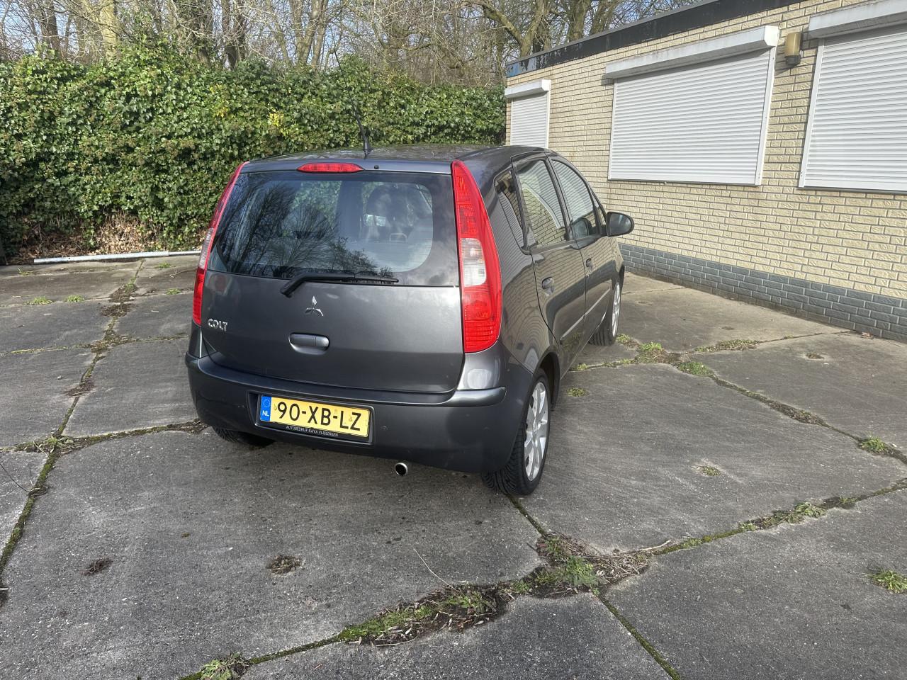 Mitsubishi colt 5 deurs