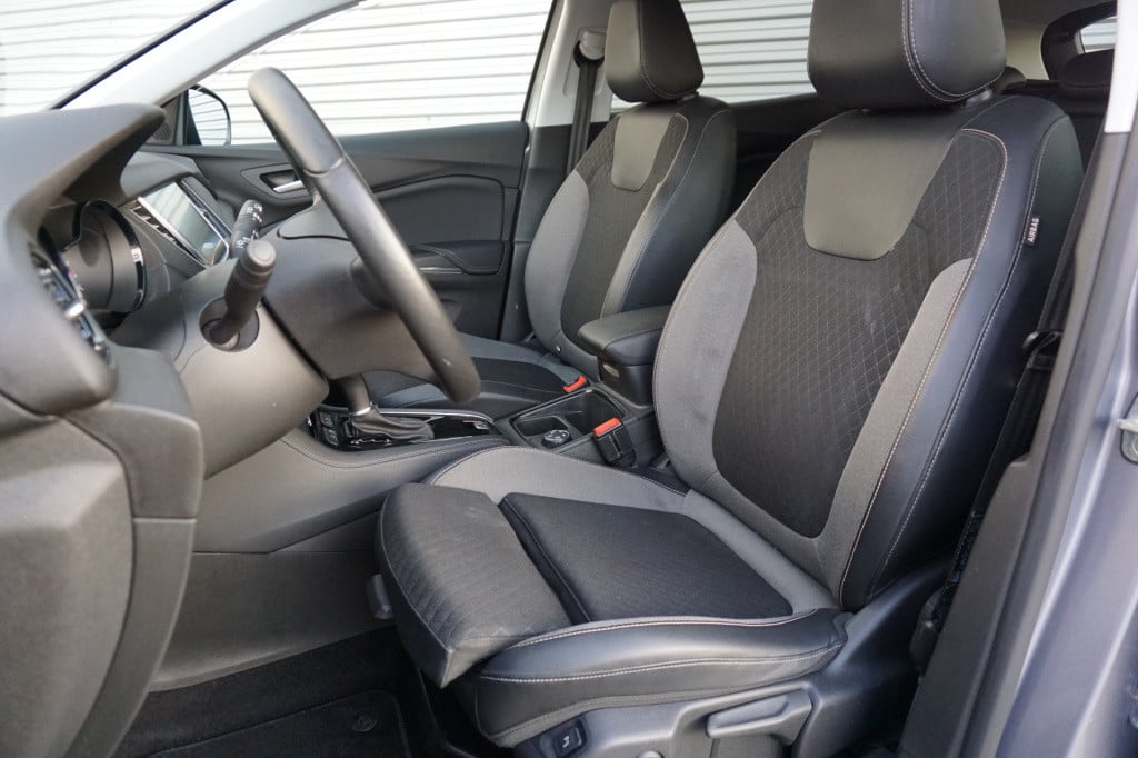 Opel Grandland X 1.2 turbo 120 jaar edition climate / navi / carplay / crui