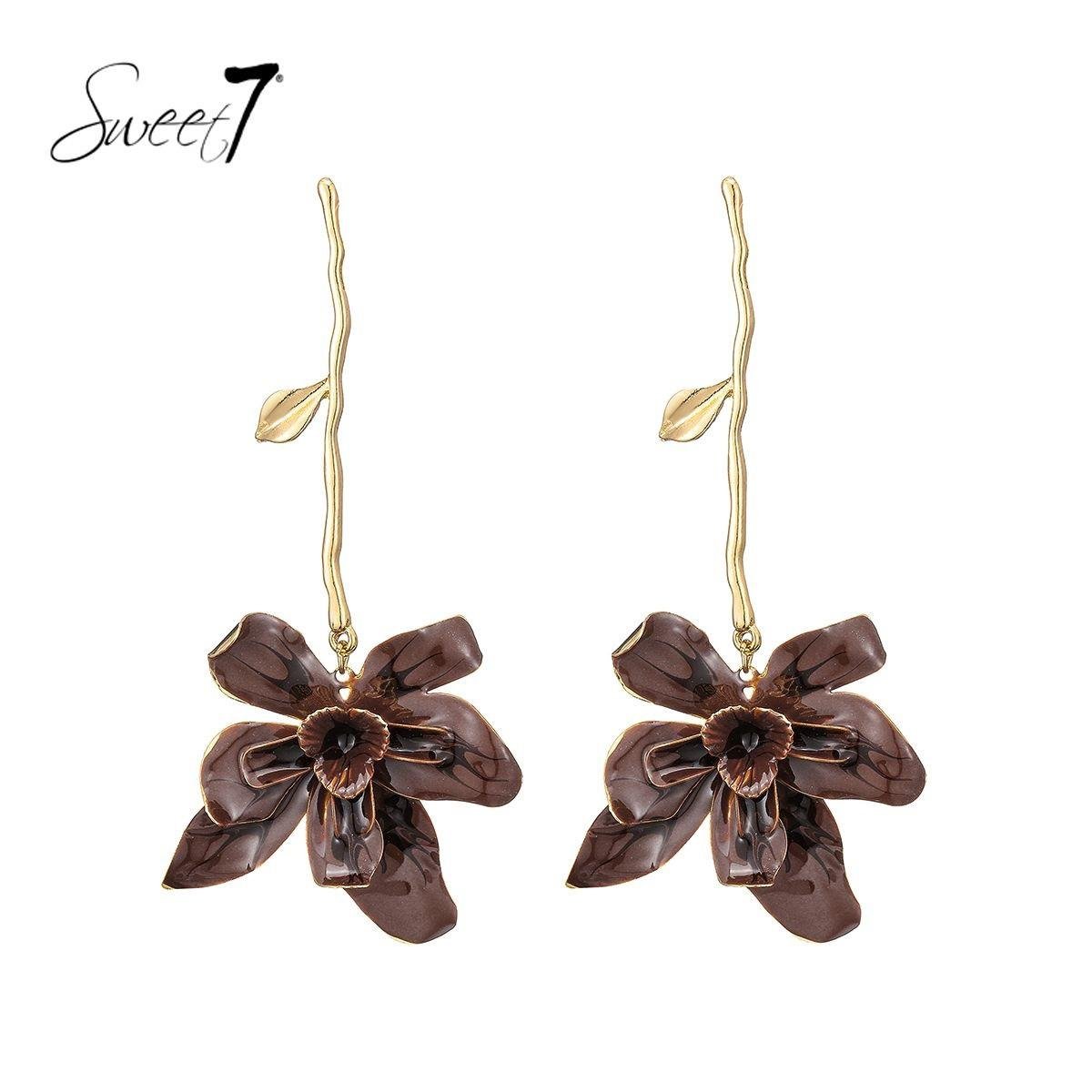 Oorbellen bruine bloemen en een goudkleurige stengel