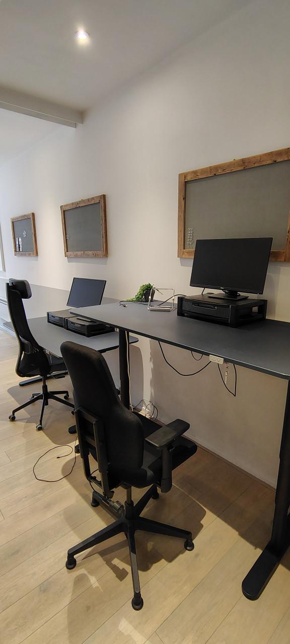 Kantoormeubelen (gratis voor stichting / vereniging)