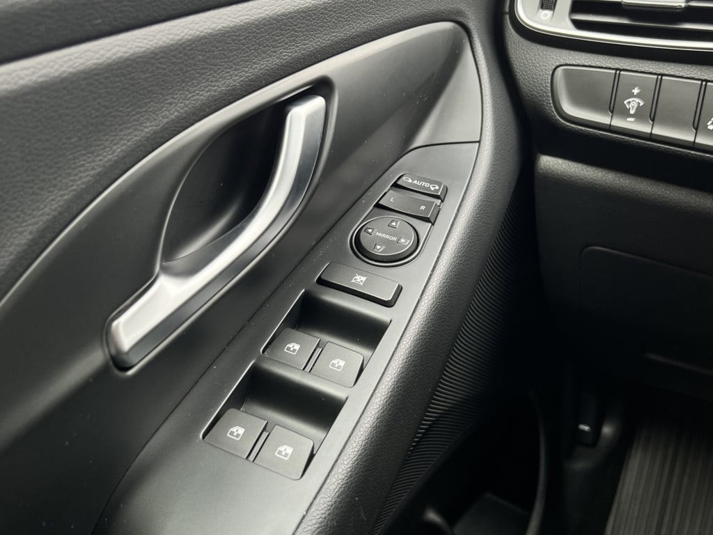 Hyundai I 30 1.4 t-gdi premium automaat - apple/ android carplay | nav | da