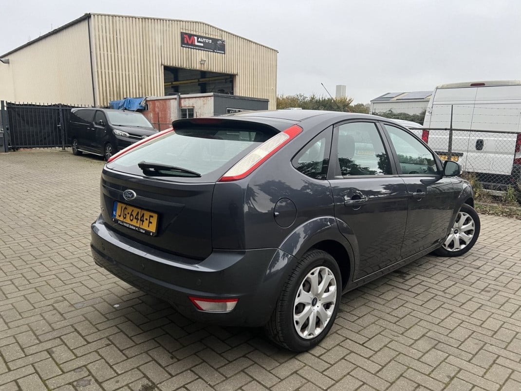 Ford Focus 2.0 Titanium/ AUTOMAAT / AIRCO / VOL JAAR APK \