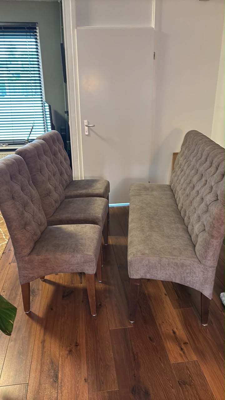 Eetkamer set; bank+ 3 stoelen
